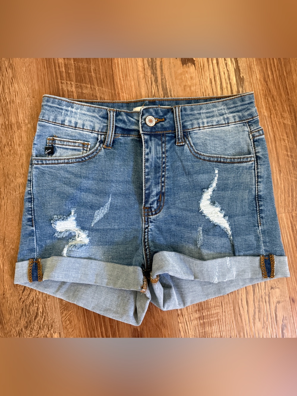 Women’s KanCan Distressed Cuffed Denim Shorts - Size 3